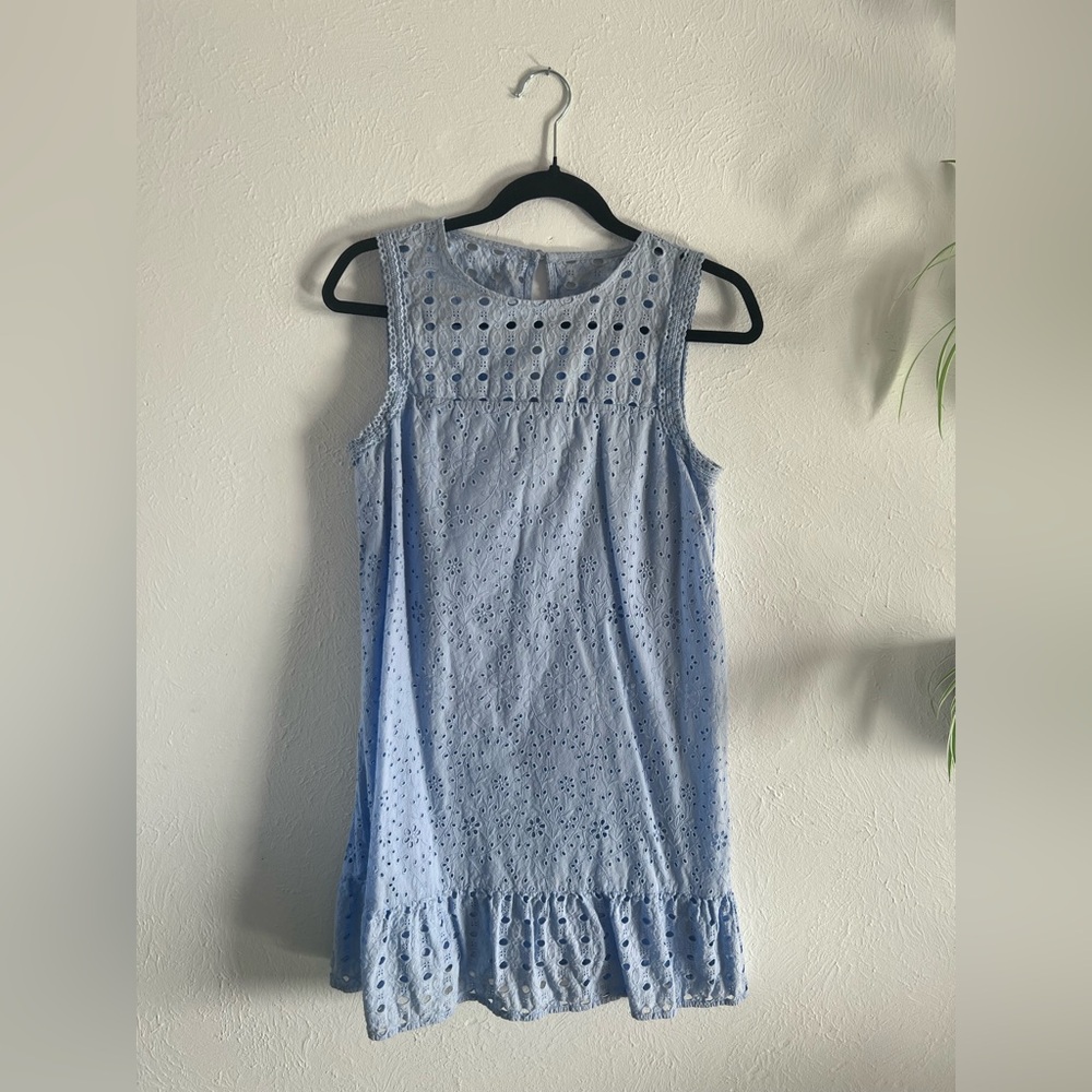 LOFT Size 8 Light Blue Eyelet Sleeveless Dress- perfect for spring!